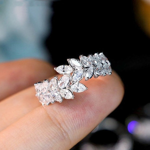 Bague en diamant naturel taille marquise pour femme F1728, style classique de fiançailles pour elle - Product Image 3