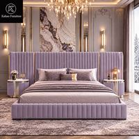 Lit King Size Moderne de Luxe en Velours avec Tête de Lit Lumineuse, Ensemble de Chambre à Coucher, Solution de Mobilier Tout-en-un pour Projet de Villa