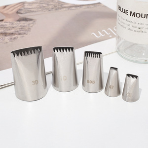 Embout de douille <span class=keywords><strong>en</strong></span> acier inoxydable de qualité professionnelle 352 pour motifs de feuilles et décoration créative de gâteaux floraux avec kits d'outils - Product Image 3