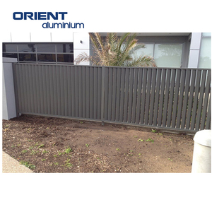 Panneau à lamelles en aluminium d'écran de <span class=keywords><strong>vue</strong></span> de protection d'intimité de marché clôturant pour le jardin nouveau de haute qualité - Product Image 1