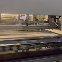 Ligne de production entièrement automatique d'équipements d'assemblage de panneaux solaires avec architecture modulaire et contrôle intelligent