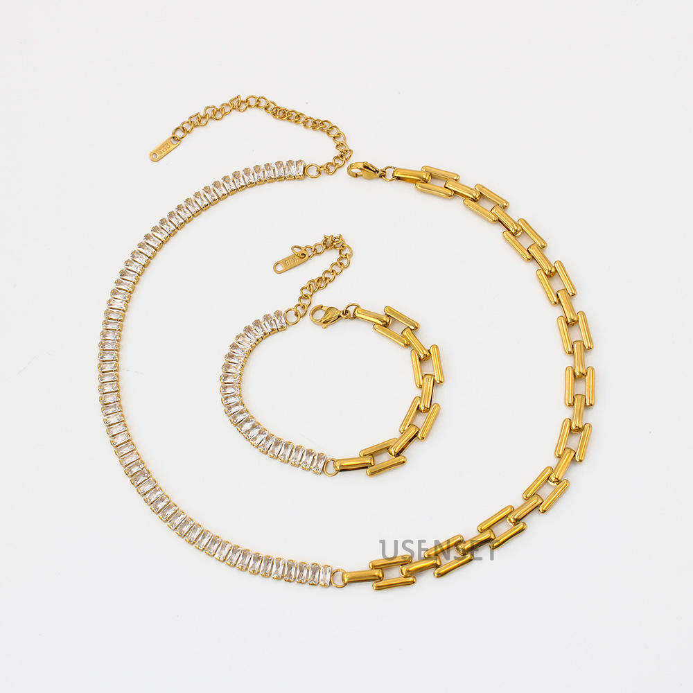 ชุดสีขาว