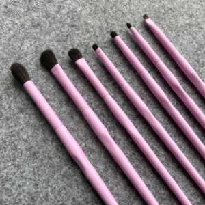 <span class=keywords><strong>2025</strong></span> <span class=keywords><strong>New</strong></span> Vegan không gây kích ứng tốt trang điểm tóc Kit Eye Shadow <span class=keywords><strong>Eyeshadow</strong></span> áp dụng nền tảng Kem che khuyết điểm với bàn chải cạo râu di động - Product Image 4