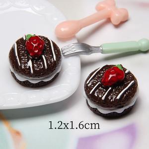 Accesorios de Resina con Forma de Pastel de Fresa para Decoración, Fundas de Teléfono, Pendientes, Llaveros, Colgantes, Adornos para Casa de Muñecas, Venta al por Mayor - Product Image 3