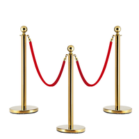 Poteau de poteaux de barrière d'or VIP de haute qualité avec corde rouge