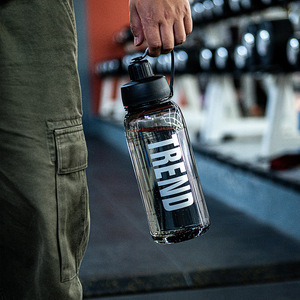 Gym ad <span class=keywords><strong>alta</strong></span> capacità Gym Fitness bottiglie di acqua di plastica all'ingrosso Logo personalizzato sport bottiglie di acqua motivazionali con il tempo - Product Image 4