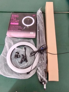 Vente d'Usine Lumière Annulaire LED 10 Pouces de Haute Qualité avec Trépied et Support Téléphone - Product Image 2