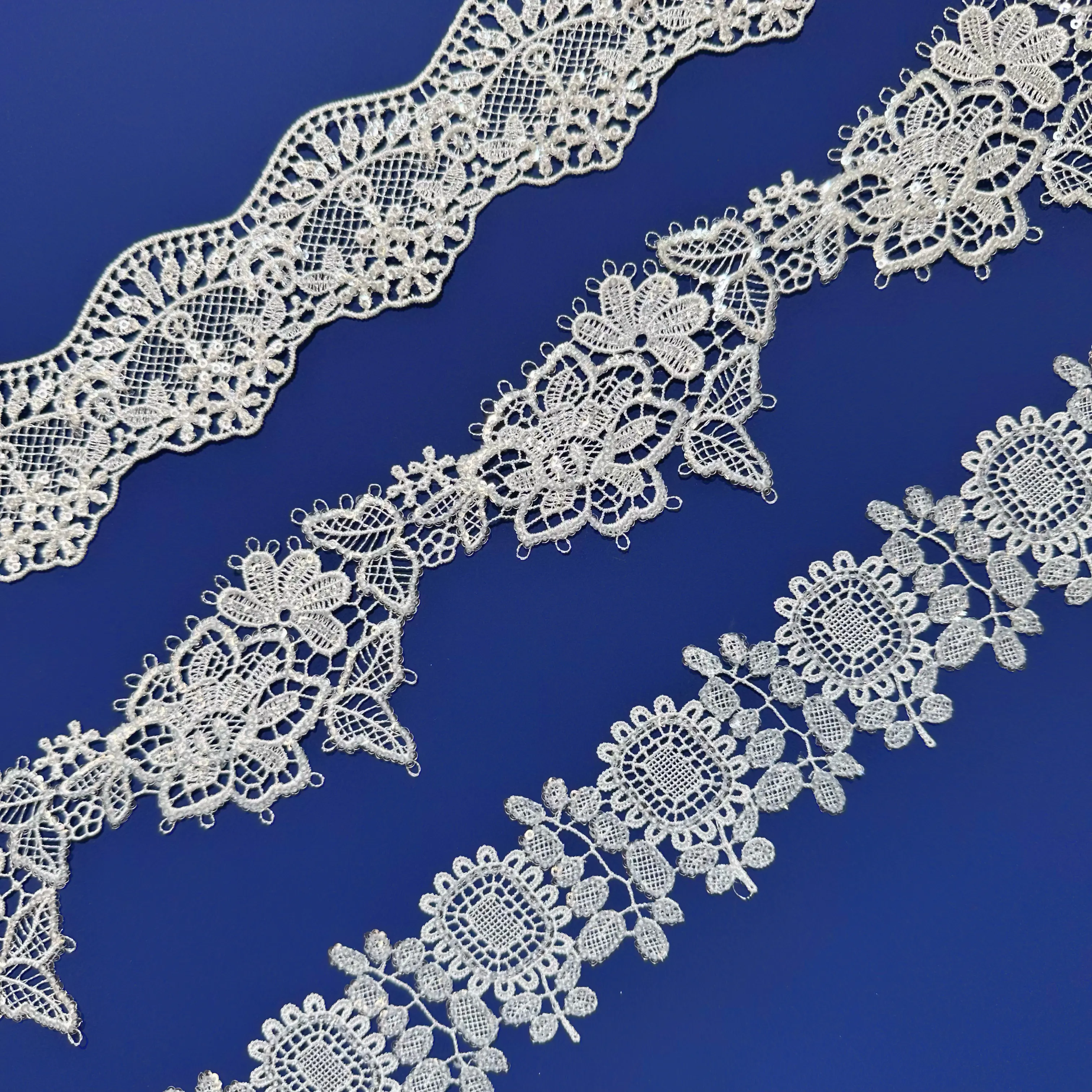 Factory Wholesale White 100% Polyester Flower Embroidery Materials Bridal Lace Trimmings
