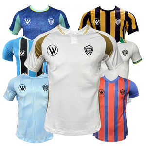 เสื้อฟุตบอลผู้ชายฤดูกาลใหม่ ผลิตจากโพลีเอสเตอร์ 100% แห้งเร็ว ระบายอากาศได้ดี พร้อมปักชื่อ/หมายเลขทีมตามสั่ง สำหรับปี 2025-2026 - Product Image 2
