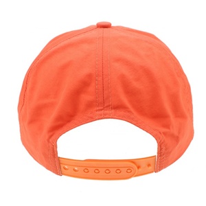Casquette de sport snapback en nylon à 5 panneaux personnalisée OEM avec logo brodé - Product Image 3