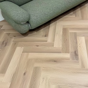Livraison rapide, échantillon disponible de planches de sol LVT aspect <span class=keywords><strong>bois</strong></span> gris pour la décoration intérieure - Product Image 4