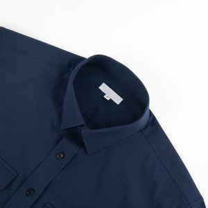 カスタムロゴ入りオーバーサイズボタンアップ構造クロップドメンズ半袖ワークシャツ - Product Image 3