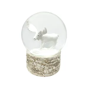 Different design hand painted snow memory globe boule a eau christmas Nodic water snow globe supplier