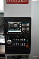 Centre de tournage CNC à banc incliné de haute précision avec tourelle porte-outils motorisée automatique pour opérations de tournage-fraisage d'alliages