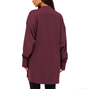 T-<span class=keywords><strong>shirt</strong></span> long à <span class=keywords><strong>manches</strong></span> <span class=keywords><strong>longues</strong></span> pour <span class=keywords><strong>femme</strong></span>, coupe oversize, col montant, épaules tombantes, avec passe-pouces, personnalisable - Product Image 4