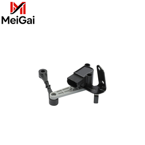 Pièces automobiles LR090681 Capteur de niveau de hauteur arrière pour LAND ROVER RANGE ROVER <span class=keywords><strong>VELAR</strong></span> 2.0 <span class=keywords><strong>P400</strong></span> Hybride 4x4 2017-2020 T4A3217 - Product Image 1