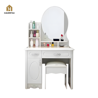 HarmTai Coiffeuse Moderne en Bois MDF Blanc Sculpté avec Miroir Ovale Éclairé et Meuble de Rangement Multiple pour Chambre à Coucher