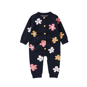 Vêtements pour bébés et tout-petits unisexes en gros du fabricant : Combinaison à manches longues en tricot pour nouveau-né, motif uni - Product Image 1