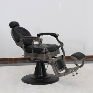Muebles de Salón de Belleza Negros de Lujo, Silla de Barbería Profesional Hidráulica, Sillas de Barbería Retro para Hombres - Product Image 3