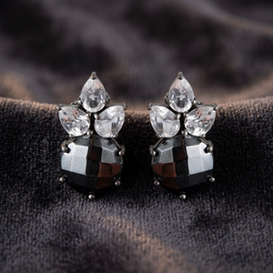 Nouvelles boucles d'oreilles pendantes tendance en argent sterling 925 plaqué or avec pyrite et quartz cristal, formes ronde et poire - Product Image 3