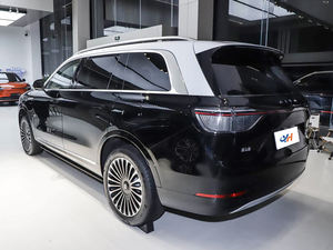 AITO M9 2024 EREV Ultra 5 Posti: SUV Usato Premium, Autonomia 275km e Huawei ADS 3.0 <span class=keywords><strong>Ora</strong></span> <span class=keywords><strong>a</strong></span> un Valore Incredibile - Product Image 6