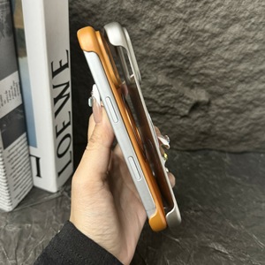 Pour 17 Pro Max, support invisible sans bordure, aspiration magnétique, matériau PC, étui de protection anti-chute - Product Image 4