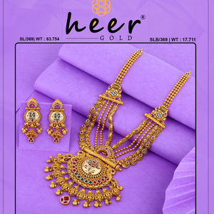 Conjunto de collar de oro indio tradicional con colgante y pendientes, diseño de joyería nupcial estilo templo con piedras y cuentas multicolor. - Product Image 2