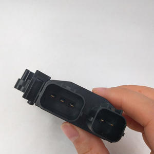 Motor de Cierre Centralizado Honda 72115-S6A-J01, Actuador de Cerradura de Puerta de Plástico para LCV, Compatible con Europa - Product Image 1