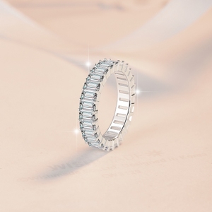 Perhiasan Gaya Mewah Perak Sterling S925 Cincin Eternity Moissanite Potongan Emerald Penuh 2*4&3*5mm untuk Pesta & Pertunangan - Product Image 4