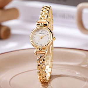 Fashionable women's watches, niche women's bracelet watches, <b>light</b> luxury niche student watches - Product Image 5