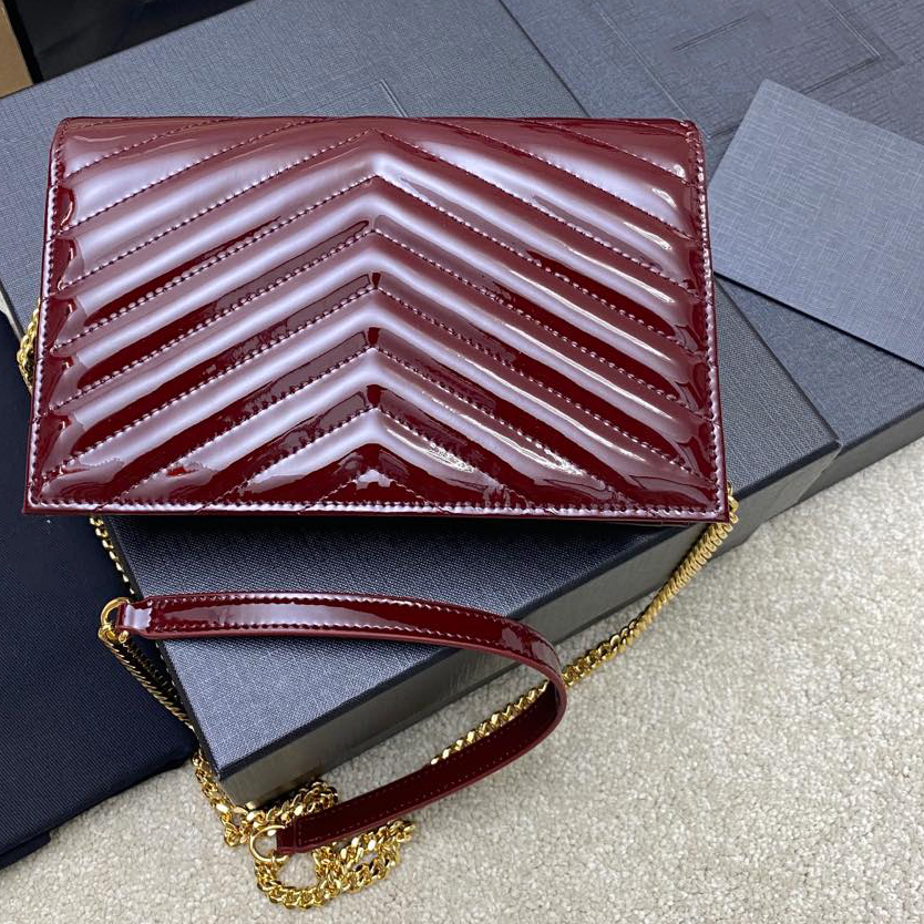 โกลเด้น