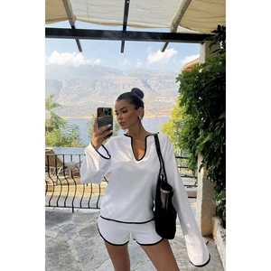 Ensemble de shorts blancs pour femmes - Product Image 5