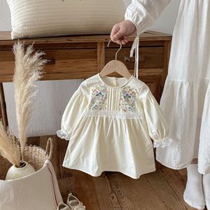 Nuovi Vestiti <span class=keywords><strong>per</strong></span> Bambine Autunno 2026, Abiti Vintage con Ricamo Floreale e Bordo in Pizzo, Maniche Lunghe, Dolce Vestito da Principessa <span class=keywords><strong>per</strong></span> Bambine - Product Image 1