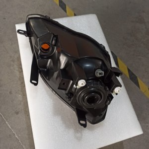 Pezzi di ricambio per carrozzeria faro <span class=keywords><strong>anteriore</strong></span> lampada frontale per <span class=keywords><strong>FORD</strong></span> <span class=keywords><strong>FIESTA</strong></span> 2004 2005 2006 2007 - Product Image 4