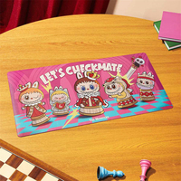 Nueva llegada POP MART the MONSTERS Let's Checkmate Series Estera de escritorio de computadora Decoraciones de escritorio de moda Regalos