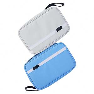 Bolsa de Viaje Colgante para Cosméticos y Artículos de Higiene con Cierre, Gancho y Accesorios para Damas y Caballeros - Product Image 4