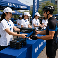 Kit d'événement cycliste personnalisé pour les cyclistes avec protège-col pour bouteille, chaussettes et emballage sponsorisé