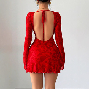Primavera/Verano rojo nuevo estilo sexy sin espalda cintura recorte encaje estampado Falda corta - Product Image 4