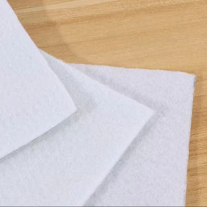 지아 뜨거운 판매 UV 방지 찢김 방지 부직포 롤 산업 디자인 토목 섬유용 HDPE 배수 - Product Image 2