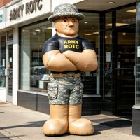 Mascotte gonflable géante personnalisée de 3 m (10 pi) en forme d'homme debout, personnage robuste avec chapeau et pantalon verts pour exposition extérieure, événement, défilé