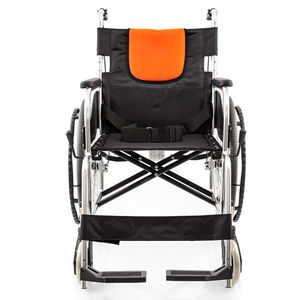 Fauteuil roulant manuel pliable léger en alliage d'aluminium Yuwell H062C avec pneus sans air - Product Image 5