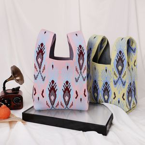Sac en tissu à motifs irisés soigneusement sélectionné, sac fourre-tout tricoté, pochette, sac de shopping, simplicité urbaine, vertical - Product Image 4