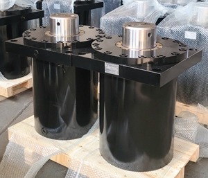 300ton Hydraulic Press Cylinder with Flange Mounting - Product Image 2