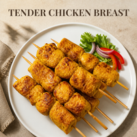 Brochettes de poulet au curry, poulet mariné tendre, collation pour la restauration, les services de traiteur