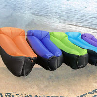 Chaise longue gonflable portable et pliable moderne et canapé-lit gonflable pour le camping en plein air