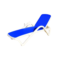 Chaises longues de plage pliantes en plastique modernes pour hôtel, mobilier d'extérieur, chaises longues de piscine, chaises longues de jardin, avec coussins