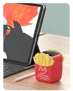 Mini haut-parleur BT sans fil avancé en forme de frites anti-poussière étanche plastique RGB actif stéréo basse Radio FM sensation tactile - Product Image 4