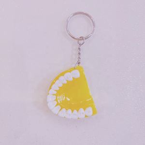 Fabbrica a buon mercato creativo di simulazione dentiera portachiavi portachiavi in resina dentiera portachiavi con accessori appesi - Product Image 6