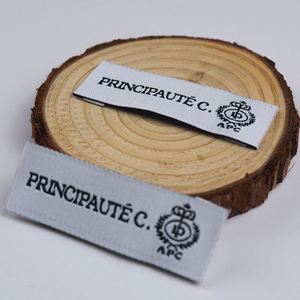 ฉลากผ้าซาตินแบบรีดติดคอสำหรับเ<span class=keywords><strong>ส</strong></span>ื้อผ้ารองเท้ากระเป๋าวั<span class=keywords><strong>ส</strong></span>ดุผ้าแบบยั่งยืนห<span class=keywords><strong>ม</strong></span>ายเลขรุ่นโลโก้ตา<span class=keywords><strong>ม</strong></span><span class=keywords><strong>ส</strong></span>ั่ง - Product Image 4