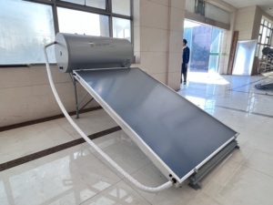 Chauffe-eau électrique <span class=keywords><strong>solaire</strong></span> avec collecteur haute performance, idéal pour les logements résidentiels et les systèmes <span class=keywords><strong>hors</strong></span> réseau, chauffe-eau <span class=keywords><strong>solaire</strong></span> - Product Image 3